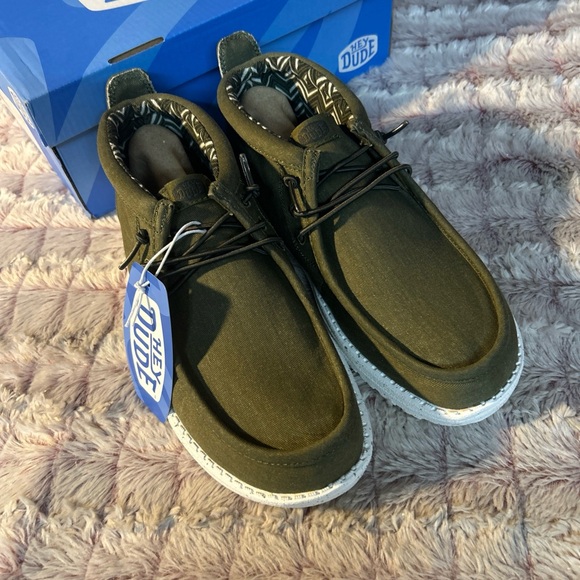 Hey Dude Wally Mid Men CanvasShoes